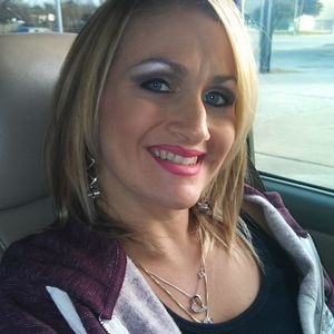 Meet your Posher, Dezz